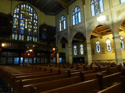 View from front right corner.