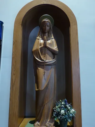 Statue of Our Lady.