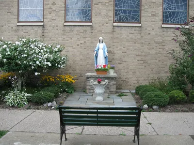 Statue of Our Lady.