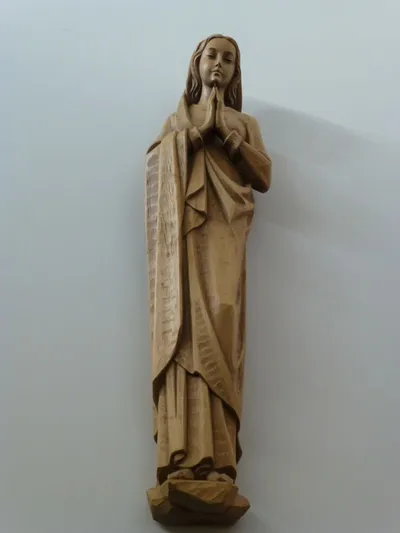 Statue of Our Lady.