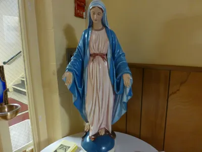 Statue of Our Lady.