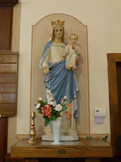 Statue of Our Lady.