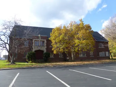 I'm not sure what this building was. Perhaps a rectory or convent.