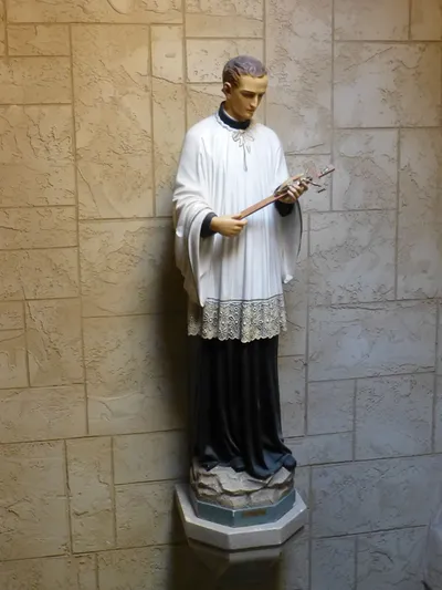 Statue in left entryway.