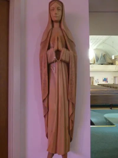 Statue of Our Lady.
