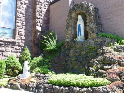 Our Lady of Lourdes grotto