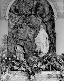 Grotto of Our Lady inside of the church, 1946. Today the grotto is located outside. Source: Holy Ghost Web site
