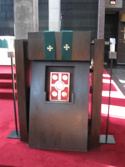 Pulpit.