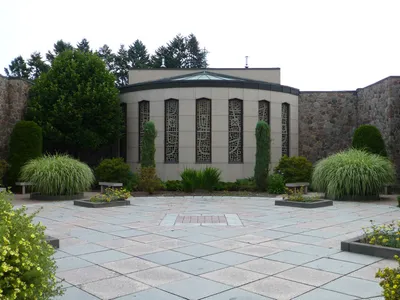 Outside the St. Bernard chapel in the All Saints mausoleum.