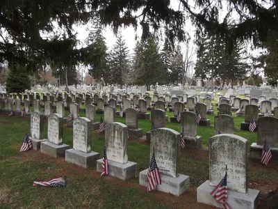 Graves of various Civil War veterans.