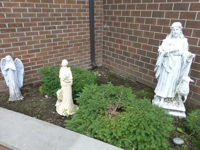 Small statues outside the church.