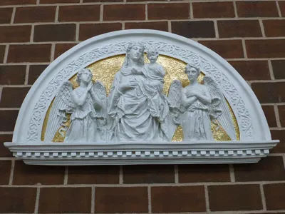 Relief of Our Lady and Christ child, with angels.