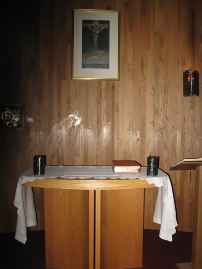 Altar in the small chapel behind the sanctuary.