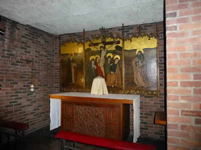 Adoration area on middle level between chapel and crypt.