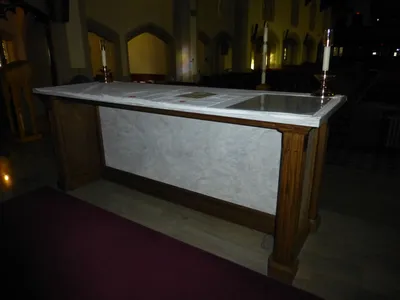 Altar seen from the back.