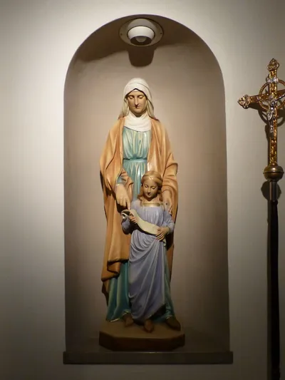 Statue of St. Anne.