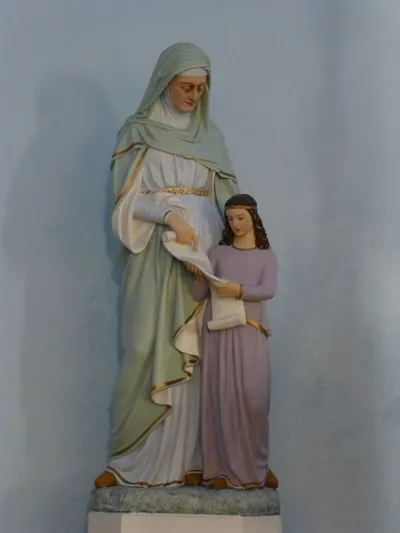 Statue of St. Anne.