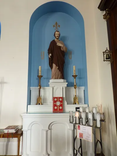 Right side altar.