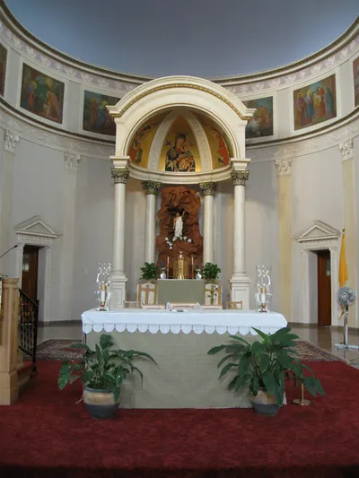 Altar and baldacchino.