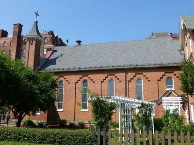 Statue of Our Lady.
