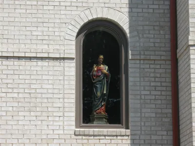 Statue of Christ.
