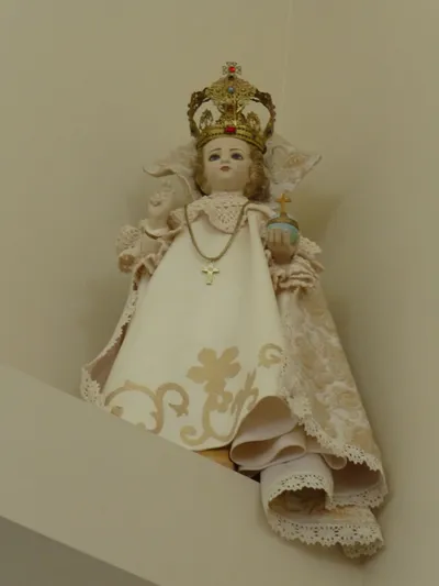 Infant of Prague statue.