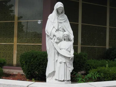 Statue of St. Anne.