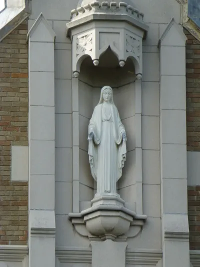 Statue of Our Lady.