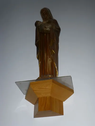 Statue of Our Lady.