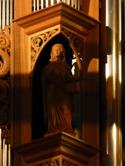 Statue in the organ.