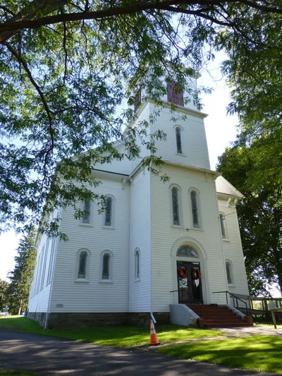Front seen from an angle.