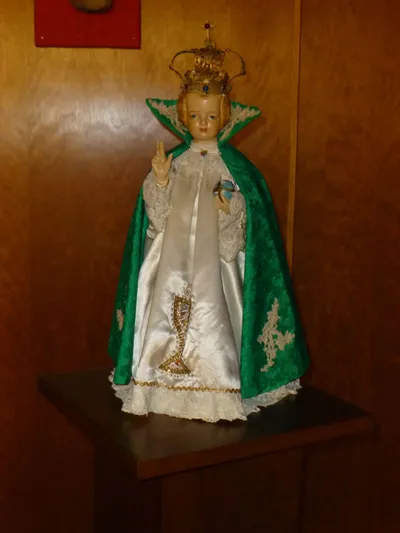 Infant of Prague statue.