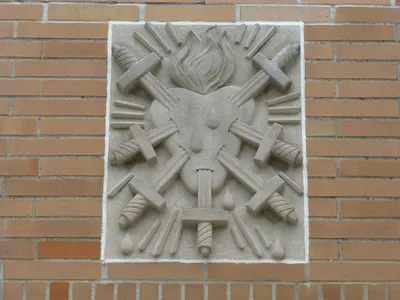 Crest.