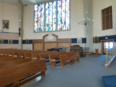 Left side and choir seating.