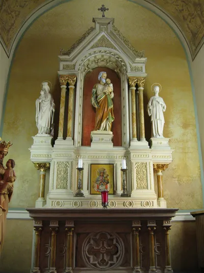 Left side altar.