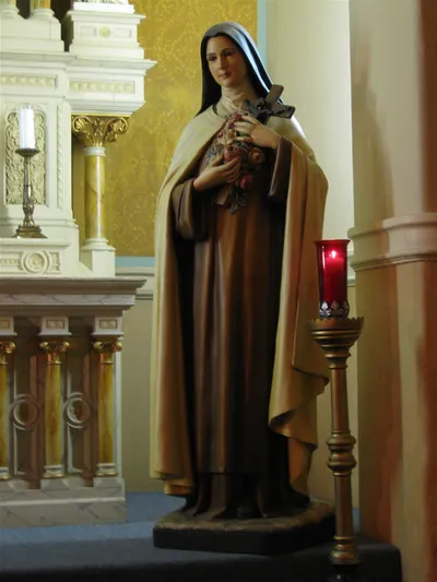Statue of St. Theresa.
