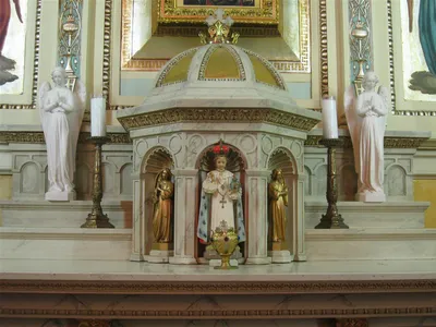 Small statues.