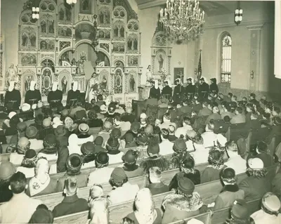 Old photograph of church interior. Almost identical to modern day appearance.