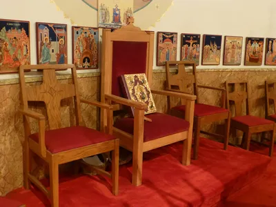 Throne.