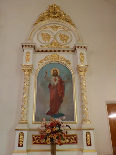 Right side shrine.