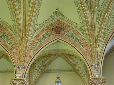 Intricate designs on the arches.