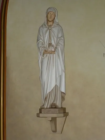 Statue.