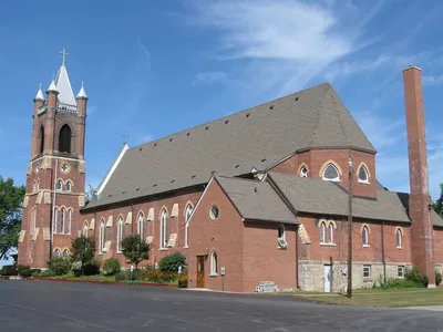 Seen from back right.