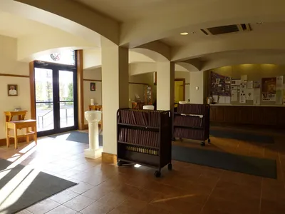 Narthex.