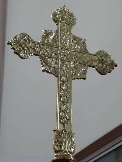 Cross.