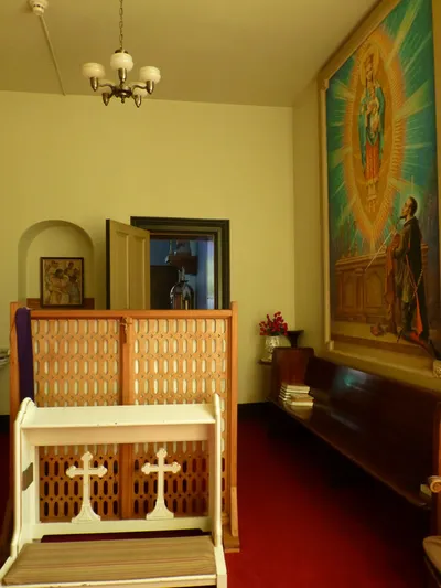 Confession room seen from right.