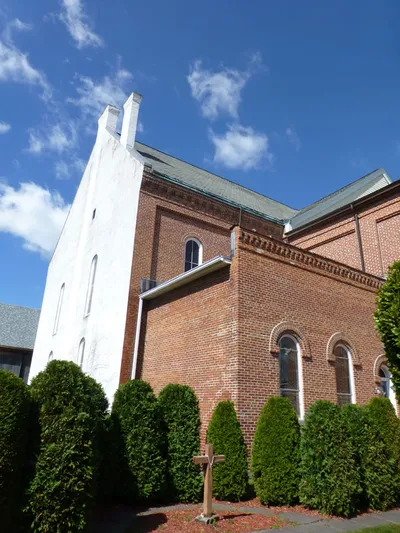 Left transept.