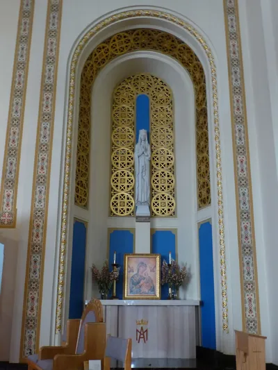 Right side altar.