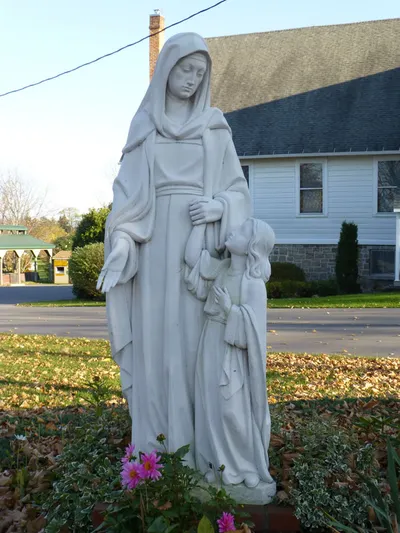 Statue of St. Anne.