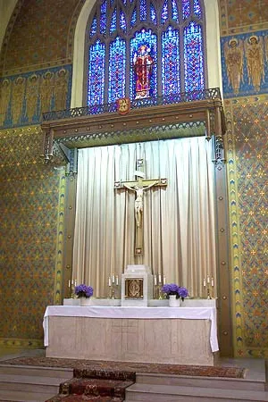 High altar. Source: Rochester Pluralism Project (defunct)